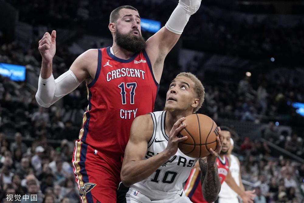 待的绿茵盛 待的绿茵盛