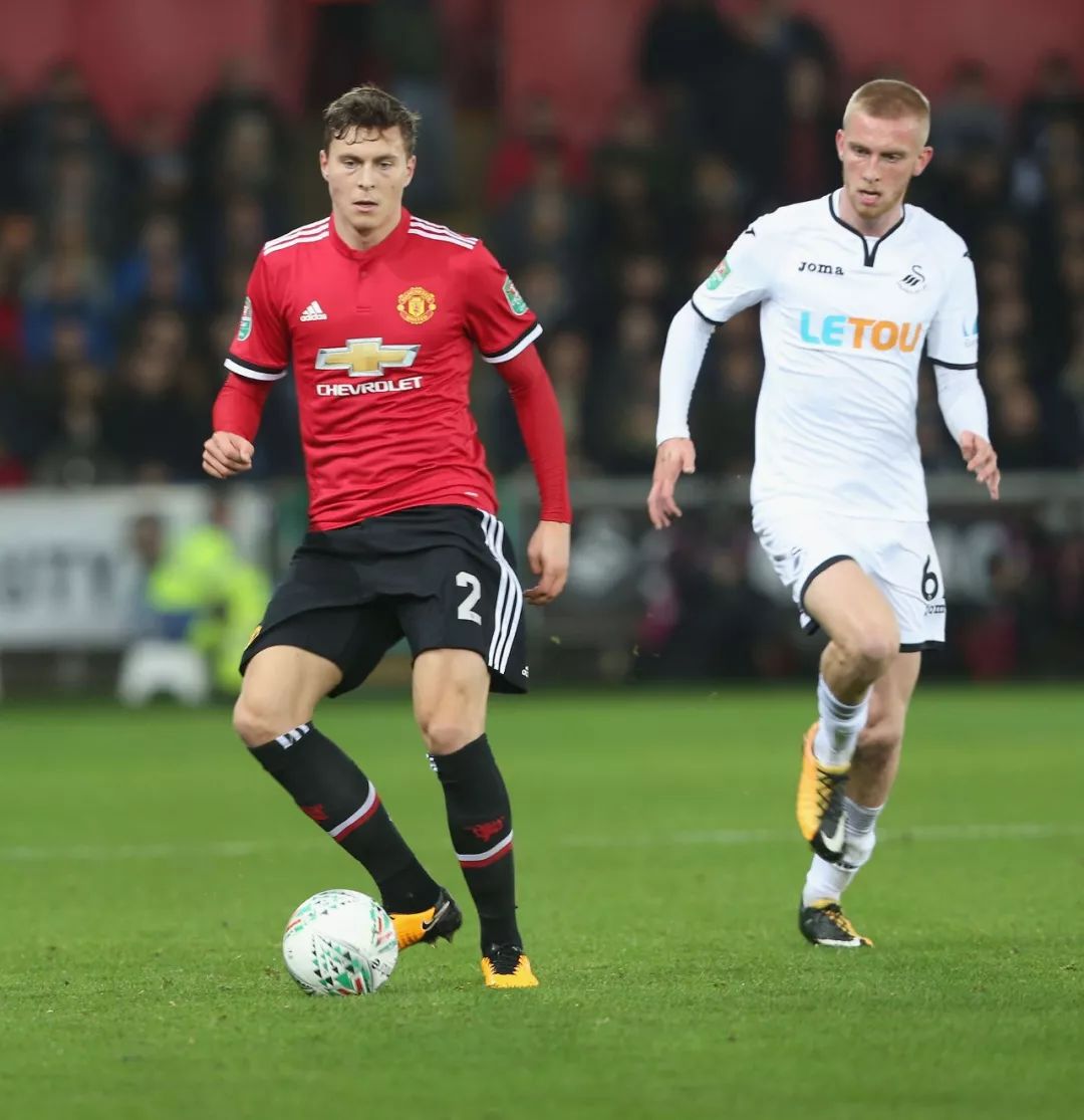 队的战术深 队的战术深