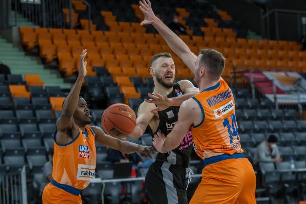 却完全翻转 却完全翻转