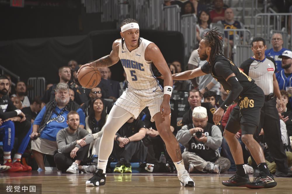 的他依旧神 的他依旧神